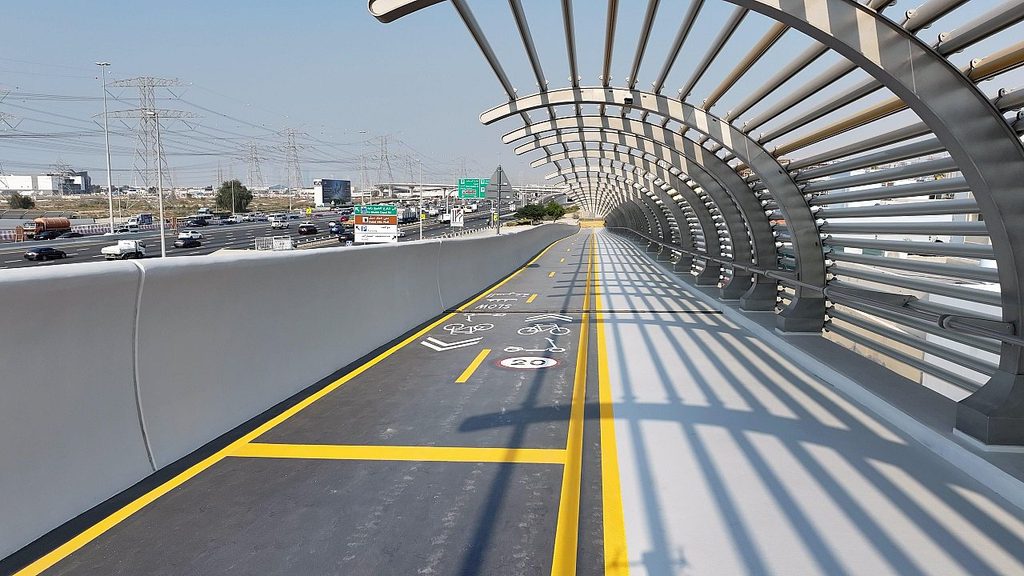 cycling Sheikh Zayed Road